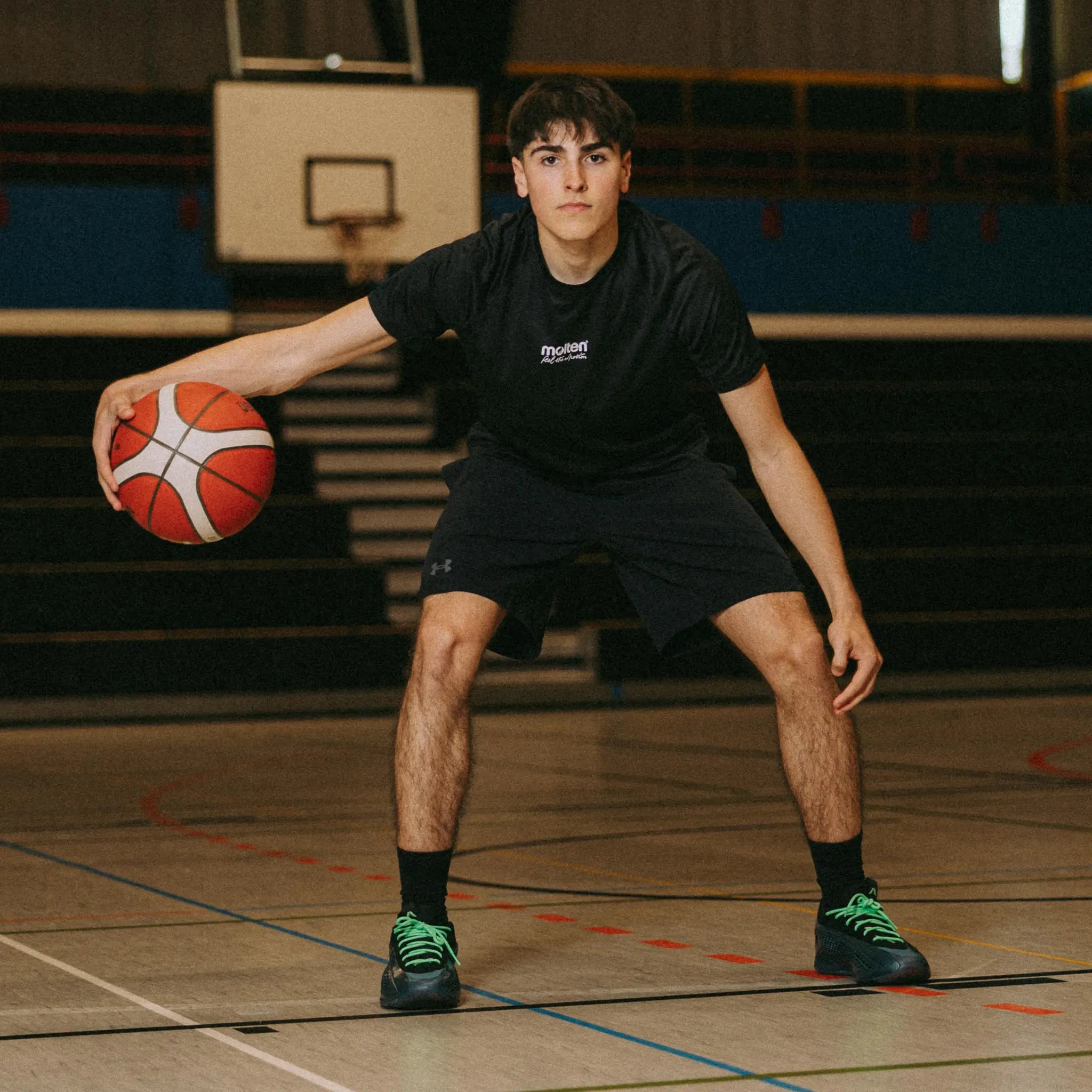 molten-basketball-B7G4550_1.webp