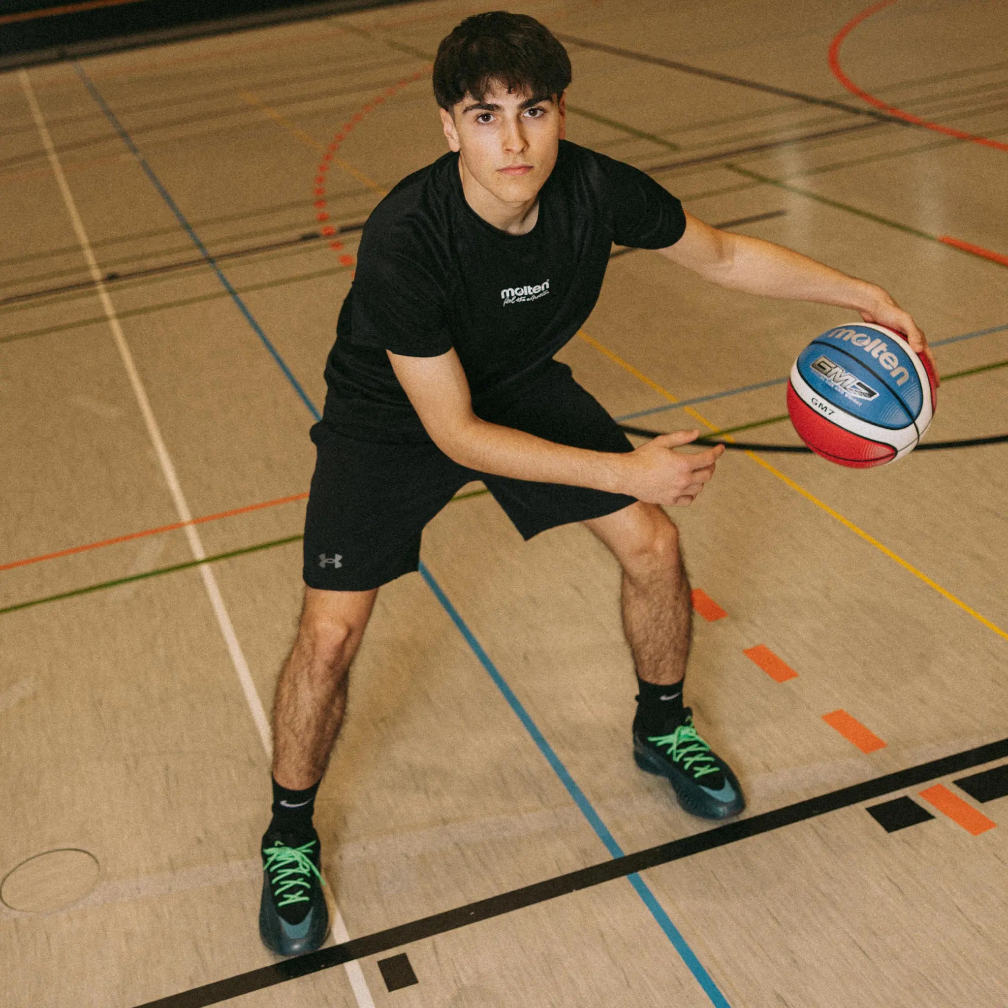 molten-basketball-BGMX7-C_1.webp